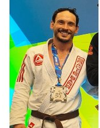 VICTOR DUARTE COSTA DE CARVALHO